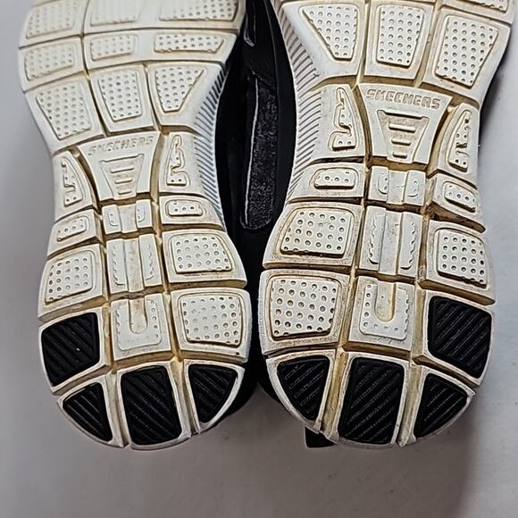 Skechers Womens Sz 7.5 Ultra-Light Flex Soles Black Sneakers Memory Foam - Picture 10 of 13